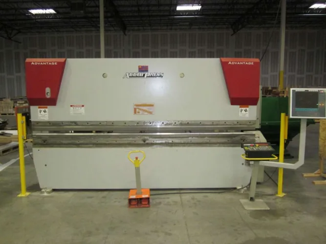 Photo #52 of CONTINENTAL CASE COMPANY: LATE MODEL METAL FABRICATION EQUIPMENT OF A MANUFACTURER OF REFRIGERATED SHELVING AND DISPLAY UNITS