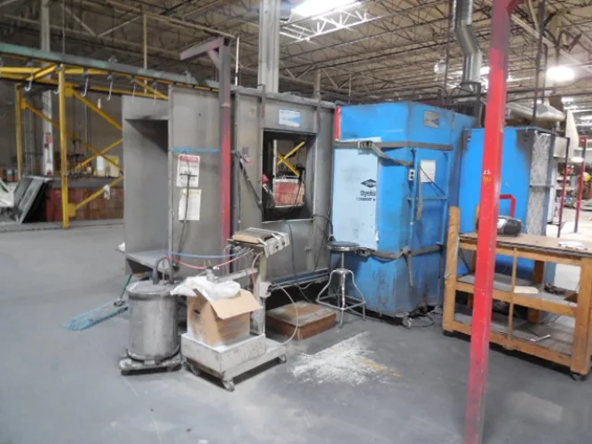 Photo #14 of METAL FABRICATION AND WOODWORKING EQUIPMENT OF CSC WORLDWIDE: A MANUFACTURE OF DISPLAY UNITS AND SHOW CASES