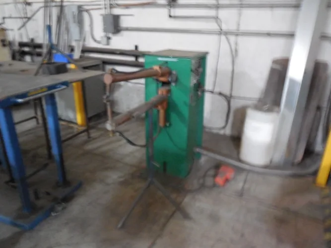 Photo #25 of METAL FABRICATION AND WOODWORKING EQUIPMENT OF CSC WORLDWIDE: A MANUFACTURE OF DISPLAY UNITS AND SHOW CASES