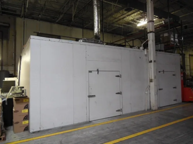 Photo #34 of METAL FABRICATION AND WOODWORKING EQUIPMENT OF CSC WORLDWIDE: A MANUFACTURE OF DISPLAY UNITS AND SHOW CASES