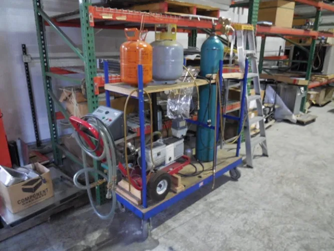 Photo #35 of METAL FABRICATION AND WOODWORKING EQUIPMENT OF CSC WORLDWIDE: A MANUFACTURE OF DISPLAY UNITS AND SHOW CASES