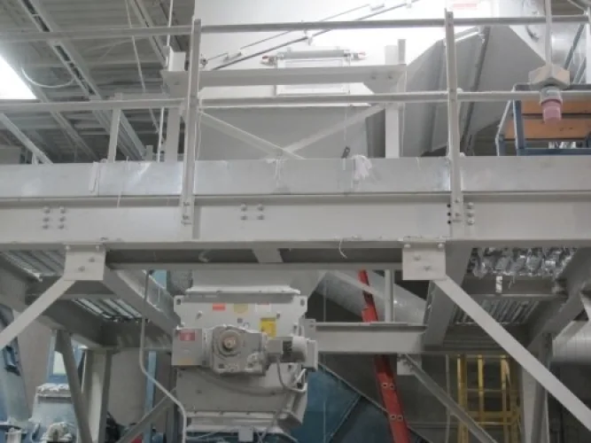 Photo #50 of FORMER ASSETS OF VICTOR GRAPHICS: OUTSTANDING OFFERING OF BOOK MANUFACTURING & PRINTING EQUIPMENT