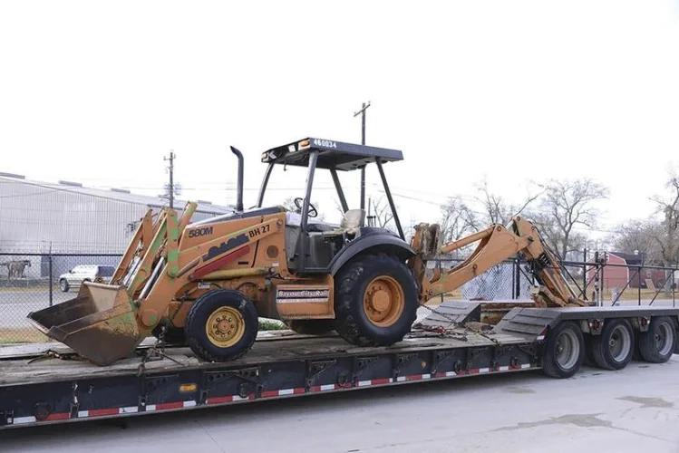 Photo #1 of EQUIPMENT FORMERLY USED BY BAYOU CITY RAIL, FEATURING: WHEEL LOADERS, BACKHOES, EXCAVATORS, FORKLIFTS, TRACTORS, TRUCKS, PICKUP TRUCKS, TRAILERS, AIR COMPRESSORS, HUGE QUANTITY OF TOOLS & MUCH MORE