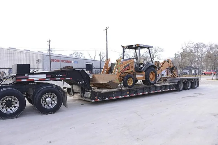 Photo #2 of EQUIPMENT FORMERLY USED BY BAYOU CITY RAIL, FEATURING: WHEEL LOADERS, BACKHOES, EXCAVATORS, FORKLIFTS, TRACTORS, TRUCKS, PICKUP TRUCKS, TRAILERS, AIR COMPRESSORS, HUGE QUANTITY OF TOOLS & MUCH MORE