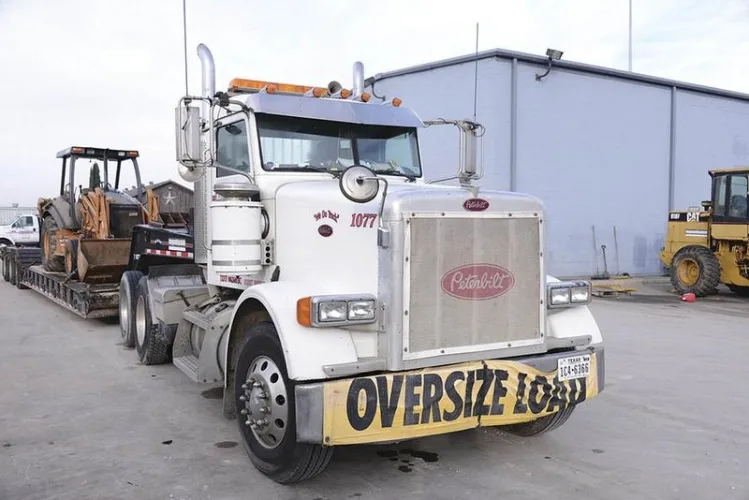Photo #5 of EQUIPMENT FORMERLY USED BY BAYOU CITY RAIL, FEATURING: WHEEL LOADERS, BACKHOES, EXCAVATORS, FORKLIFTS, TRACTORS, TRUCKS, PICKUP TRUCKS, TRAILERS, AIR COMPRESSORS, HUGE QUANTITY OF TOOLS & MUCH MORE