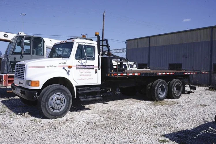 Photo #12 of EQUIPMENT FORMERLY USED BY BAYOU CITY RAIL, FEATURING: WHEEL LOADERS, BACKHOES, EXCAVATORS, FORKLIFTS, TRACTORS, TRUCKS, PICKUP TRUCKS, TRAILERS, AIR COMPRESSORS, HUGE QUANTITY OF TOOLS & MUCH MORE