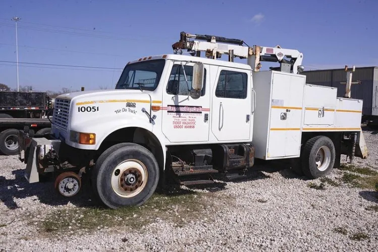 Photo #22 of EQUIPMENT FORMERLY USED BY BAYOU CITY RAIL, FEATURING: WHEEL LOADERS, BACKHOES, EXCAVATORS, FORKLIFTS, TRACTORS, TRUCKS, PICKUP TRUCKS, TRAILERS, AIR COMPRESSORS, HUGE QUANTITY OF TOOLS & MUCH MORE