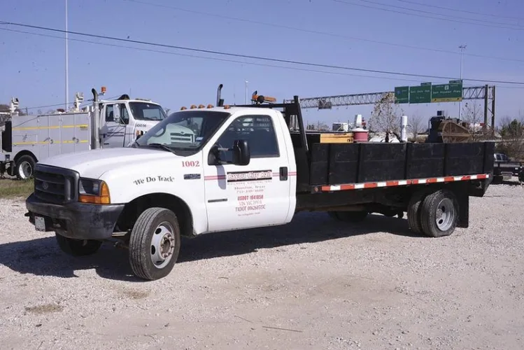 Photo #25 of EQUIPMENT FORMERLY USED BY BAYOU CITY RAIL, FEATURING: WHEEL LOADERS, BACKHOES, EXCAVATORS, FORKLIFTS, TRACTORS, TRUCKS, PICKUP TRUCKS, TRAILERS, AIR COMPRESSORS, HUGE QUANTITY OF TOOLS & MUCH MORE