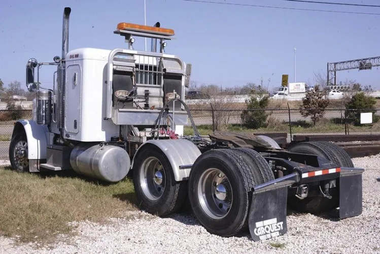 Photo #27 of EQUIPMENT FORMERLY USED BY BAYOU CITY RAIL, FEATURING: WHEEL LOADERS, BACKHOES, EXCAVATORS, FORKLIFTS, TRACTORS, TRUCKS, PICKUP TRUCKS, TRAILERS, AIR COMPRESSORS, HUGE QUANTITY OF TOOLS & MUCH MORE