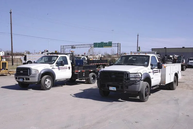 Photo #36 of EQUIPMENT FORMERLY USED BY BAYOU CITY RAIL, FEATURING: WHEEL LOADERS, BACKHOES, EXCAVATORS, FORKLIFTS, TRACTORS, TRUCKS, PICKUP TRUCKS, TRAILERS, AIR COMPRESSORS, HUGE QUANTITY OF TOOLS & MUCH MORE