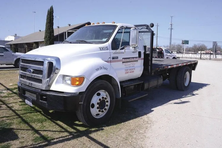 Photo #46 of EQUIPMENT FORMERLY USED BY BAYOU CITY RAIL, FEATURING: WHEEL LOADERS, BACKHOES, EXCAVATORS, FORKLIFTS, TRACTORS, TRUCKS, PICKUP TRUCKS, TRAILERS, AIR COMPRESSORS, HUGE QUANTITY OF TOOLS & MUCH MORE