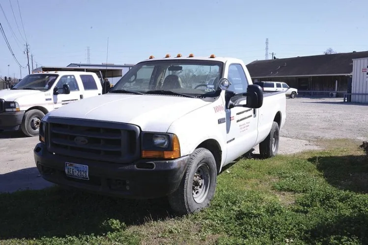 Photo #61 of EQUIPMENT FORMERLY USED BY BAYOU CITY RAIL, FEATURING: WHEEL LOADERS, BACKHOES, EXCAVATORS, FORKLIFTS, TRACTORS, TRUCKS, PICKUP TRUCKS, TRAILERS, AIR COMPRESSORS, HUGE QUANTITY OF TOOLS & MUCH MORE