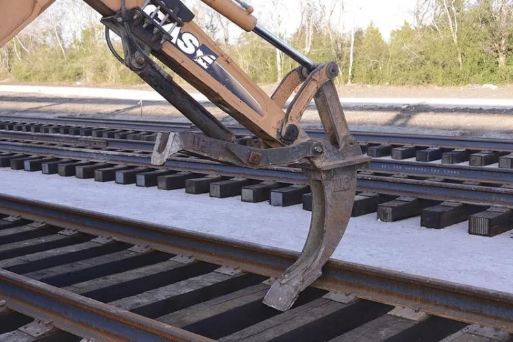 Photo #74 of EQUIPMENT FORMERLY USED BY BAYOU CITY RAIL, FEATURING: WHEEL LOADERS, BACKHOES, EXCAVATORS, FORKLIFTS, TRACTORS, TRUCKS, PICKUP TRUCKS, TRAILERS, AIR COMPRESSORS, HUGE QUANTITY OF TOOLS & MUCH MORE