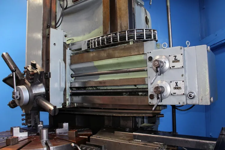 Photo #41 of CHIP MAKING AND FABRICATING MACHINERY AUCTION: SHOT BLAST SYSTEMS, LASERS, LATHES, MILLS, THERMAL OXIDIZER, BRAKES, PRESS BRAKES, CRIMPING MACHINE, EDM, KILN, GRINDERS, INDUCTION HEATING SYSTEM,  PUNCH, PARTS WASHER &  MUCH MORE