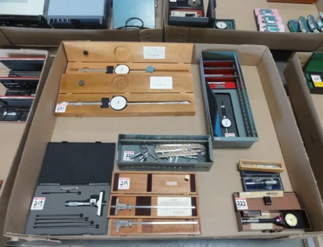 Photo #11 of SURPLUS INSPECTION, TEST & MEASUREMENT AND SUPPORT EQUIPMENT FROM IBM