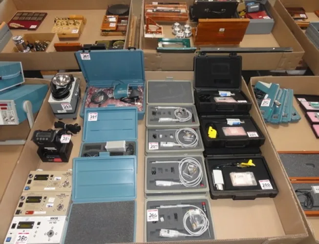 Photo #21 of SURPLUS INSPECTION, TEST & MEASUREMENT AND SUPPORT EQUIPMENT FROM IBM