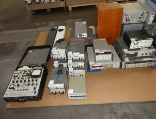 Photo #27 of SURPLUS INSPECTION, TEST & MEASUREMENT AND SUPPORT EQUIPMENT FROM IBM