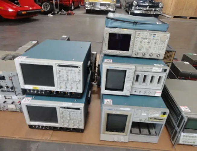 Photo #32 of SURPLUS INSPECTION, TEST & MEASUREMENT AND SUPPORT EQUIPMENT FROM IBM