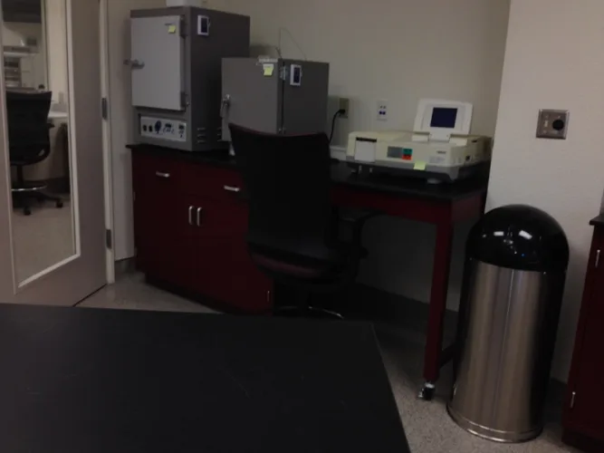 Photo #8 of ASSETS NO LONGER NEEDED FOR TRANSCEPT PHARMACEUTICALS, INC. - INCLUDING: TABLET PRESSES, HPLC SYSTEM, FLUID BED SYSTEM, LAB EQUIPMENT & MUCH MORE