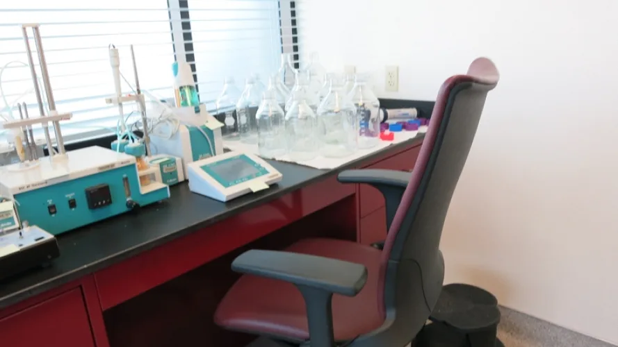 Photo #31 of ASSETS NO LONGER NEEDED FOR TRANSCEPT PHARMACEUTICALS, INC. - INCLUDING: TABLET PRESSES, HPLC SYSTEM, FLUID BED SYSTEM, LAB EQUIPMENT & MUCH MORE
