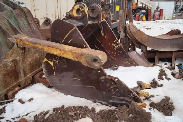 Photo #7 of UPON INSTRUCTION OF THE LESSOR (UTICA LEASECO, LLC) EQUIPMENT PREVIOUSLY UTILIZED BY T. FIORE DEMOLITION, INC.: (2) CAT HYDRAULIC EXCAVATORS, CASE BULL DOZER, TEREX SINGLE DRUM VIBRATORY COMPACTOR, DAEWOO FRONT END LOADER & MUCH MORE.