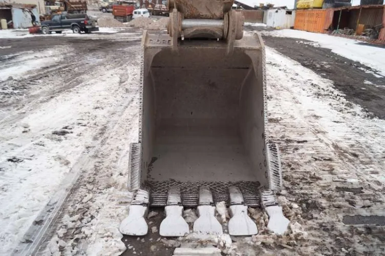 Photo #36 of UPON INSTRUCTION OF THE LESSOR (UTICA LEASECO, LLC) EQUIPMENT PREVIOUSLY UTILIZED BY T. FIORE DEMOLITION, INC.: (2) CAT HYDRAULIC EXCAVATORS, CASE BULL DOZER, TEREX SINGLE DRUM VIBRATORY COMPACTOR, DAEWOO FRONT END LOADER & MUCH MORE.