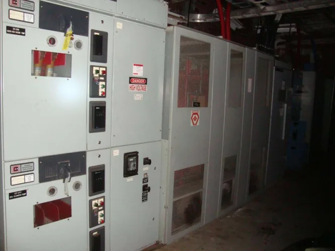 Photo #185 of 2-DAY AUCTION - FORMERLY BOWATER MERSEY PAPER CO LTD, FEATURING: MODERN TMP PLANT W. 22,000 HP REFINERS/(2) PAPER MACHINES/MODERN CHIP HANDLING EQUIPMENT & MUCH MORE