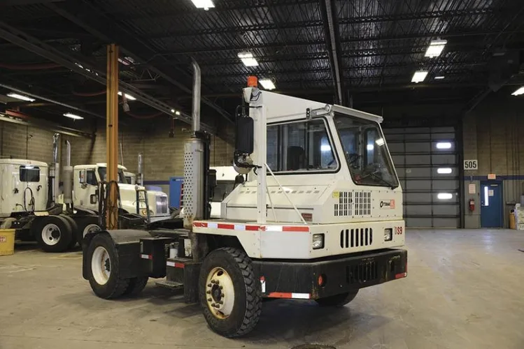 Photo #9 of DOMINICK'S - COMPLETE LIQUIDATION OF TRUCK & REEFER TRAILER FLEET DUE TO FACILITY CLOSING