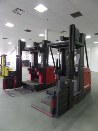 Photo #63 of 2-DAY GLOBAL ONLINE AUCTION - DAY #1: ASSETS NO LONGER REQUIRED IN THE CONTINUED OPERATIONS OF QUANTUM, LEADER IN DATA PROTECTION AND BIG DATA MANAGEMENT SOLUTIONS TO INCLUDE HUNDREDS OF LOTS OF MACHINE TOOLS AND CALIBRATION EQUIPMENT.