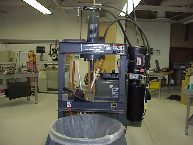 Photo #95 of 2-DAY GLOBAL ONLINE AUCTION - DAY #1: ASSETS NO LONGER REQUIRED IN THE CONTINUED OPERATIONS OF QUANTUM, LEADER IN DATA PROTECTION AND BIG DATA MANAGEMENT SOLUTIONS TO INCLUDE HUNDREDS OF LOTS OF MACHINE TOOLS AND CALIBRATION EQUIPMENT.