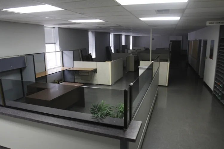 Photo #101 of 2-DAY AUCTION - DAY# 2: DUE TO CLOSING OF MAJOR TIER ONE AUTOMOTIVE SUPPLIER UNPRECEDENTED OFFERING OF EXHAUST SYSTEM MFG EQUIPMENT