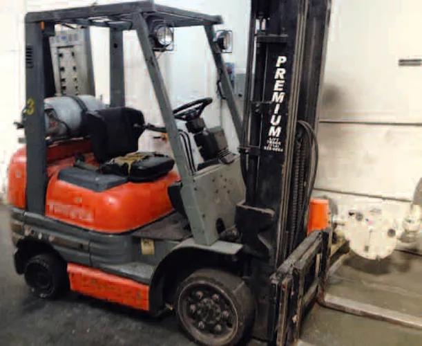 Photo #21 of BY ORDER OF U.S. BANKRUPTCY COURT, APOGEE CONTAINERS, INC. - MAJOR BLOW MOLDING OPERATION: (19) BLOW MOLDERS AS LATE AS 2010