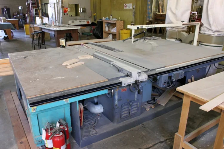 Photo #71 of DUE TO CLOSURE - UNIVERSAL EXHIBITS, INC.: WOODWORKING EQUIPMENT & MUCH MORE