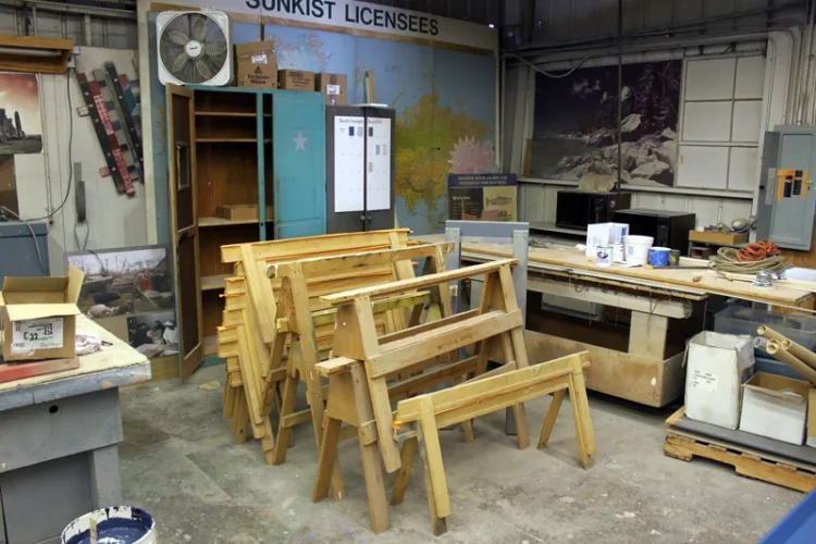 Photo #73 of DUE TO CLOSURE - UNIVERSAL EXHIBITS, INC.: WOODWORKING EQUIPMENT & MUCH MORE