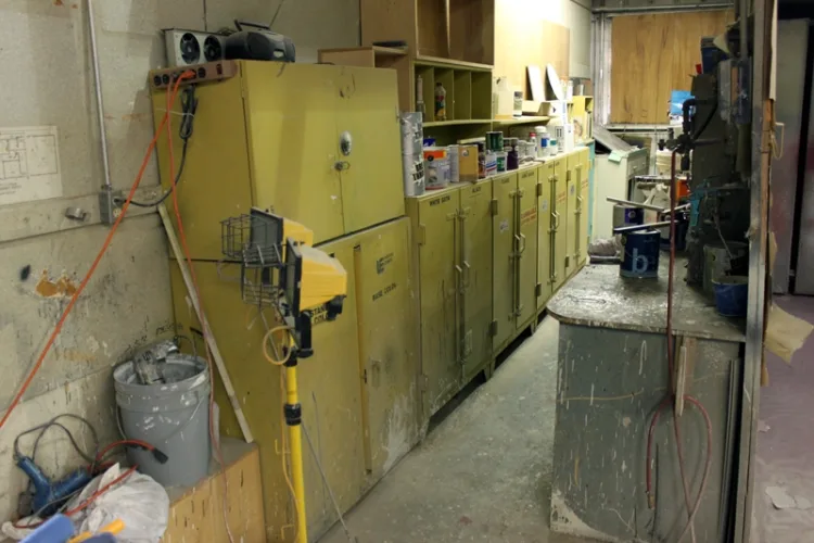 Photo #80 of DUE TO CLOSURE - UNIVERSAL EXHIBITS, INC.: WOODWORKING EQUIPMENT & MUCH MORE