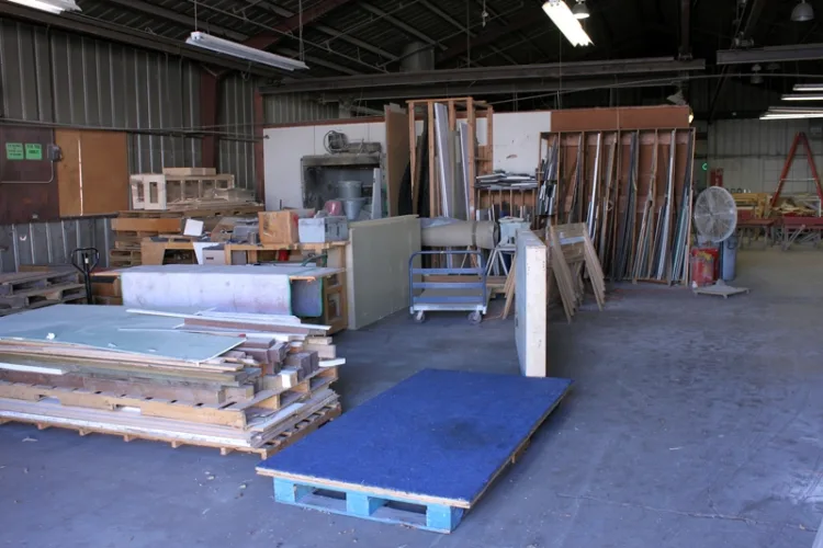 Photo #88 of DUE TO CLOSURE - UNIVERSAL EXHIBITS, INC.: WOODWORKING EQUIPMENT & MUCH MORE