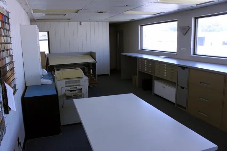 Photo #106 of DUE TO CLOSURE - UNIVERSAL EXHIBITS, INC.: WOODWORKING EQUIPMENT & MUCH MORE
