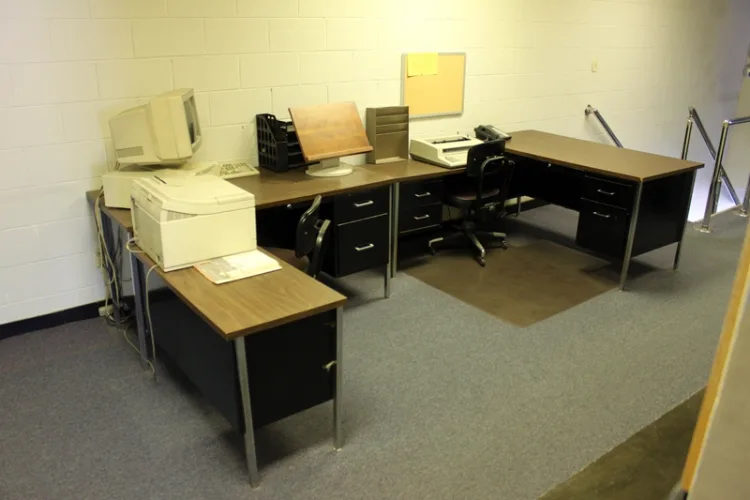 Photo #112 of DUE TO CLOSURE - UNIVERSAL EXHIBITS, INC.: WOODWORKING EQUIPMENT & MUCH MORE