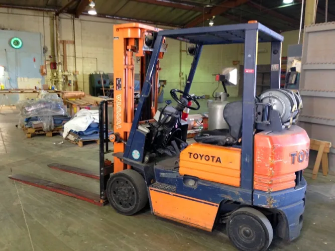 Photo #118 of DUE TO CLOSURE - UNIVERSAL EXHIBITS, INC.: WOODWORKING EQUIPMENT & MUCH MORE