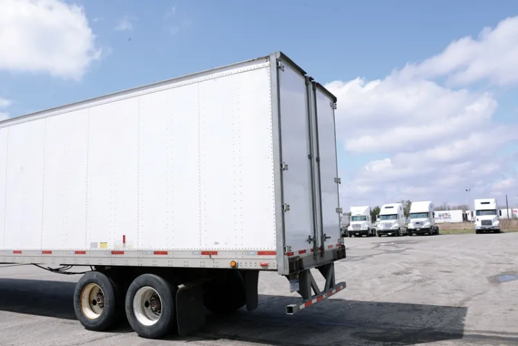 Photo #13 of BY ORDER OF THE OWNER UTICA LEASCO, LLC - ASSETS FORMERLY UTILIZED BY REDLINE ENTERPRISE, LLC: (28) FREIGHTLINER, INTERNATIONAL, VOLVO TRUCK TRACTORS AS NEW AS 2005, (38) TRAILERS AS NEW AS 2007