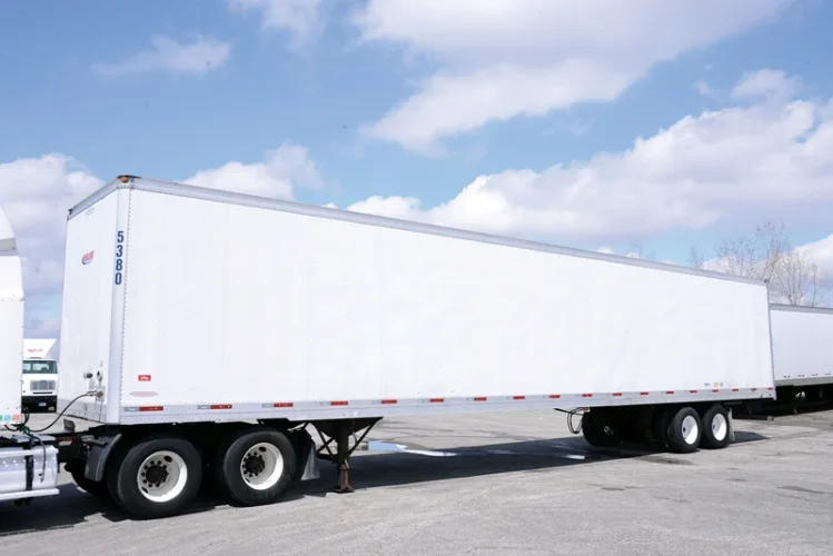 Photo #17 of BY ORDER OF THE OWNER UTICA LEASCO, LLC - ASSETS FORMERLY UTILIZED BY REDLINE ENTERPRISE, LLC: (28) FREIGHTLINER, INTERNATIONAL, VOLVO TRUCK TRACTORS AS NEW AS 2005, (38) TRAILERS AS NEW AS 2007
