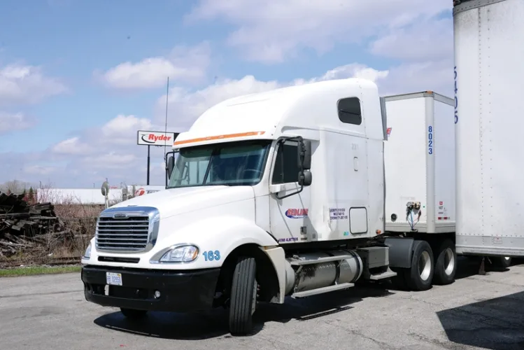 Photo #22 of BY ORDER OF THE OWNER UTICA LEASCO, LLC - ASSETS FORMERLY UTILIZED BY REDLINE ENTERPRISE, LLC: (28) FREIGHTLINER, INTERNATIONAL, VOLVO TRUCK TRACTORS AS NEW AS 2005, (38) TRAILERS AS NEW AS 2007