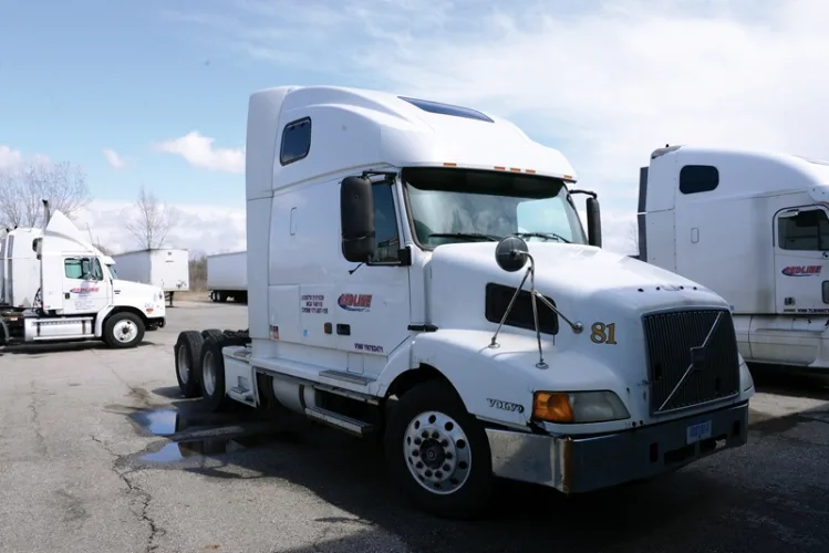 Photo #34 of BY ORDER OF THE OWNER UTICA LEASCO, LLC - ASSETS FORMERLY UTILIZED BY REDLINE ENTERPRISE, LLC: (28) FREIGHTLINER, INTERNATIONAL, VOLVO TRUCK TRACTORS AS NEW AS 2005, (38) TRAILERS AS NEW AS 2007