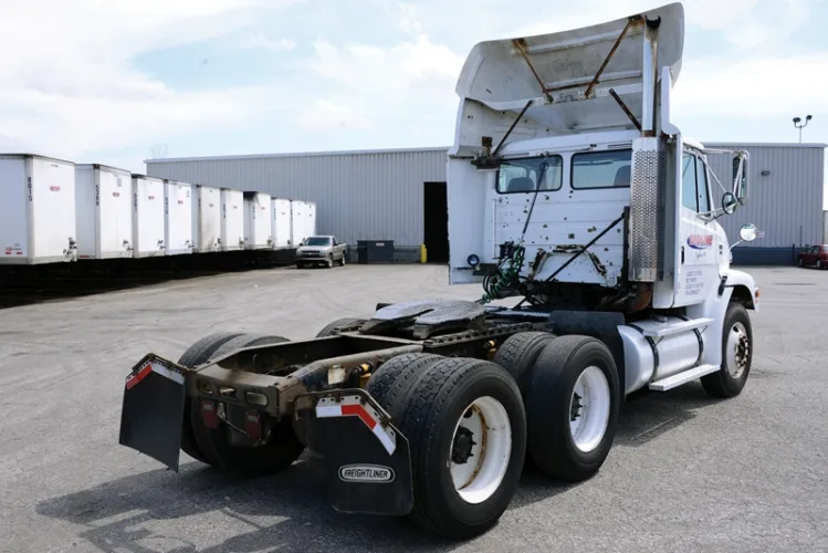 Photo #38 of BY ORDER OF THE OWNER UTICA LEASCO, LLC - ASSETS FORMERLY UTILIZED BY REDLINE ENTERPRISE, LLC: (28) FREIGHTLINER, INTERNATIONAL, VOLVO TRUCK TRACTORS AS NEW AS 2005, (38) TRAILERS AS NEW AS 2007