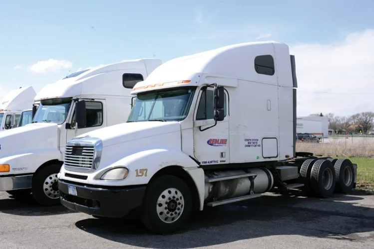 Photo #54 of BY ORDER OF THE OWNER UTICA LEASCO, LLC - ASSETS FORMERLY UTILIZED BY REDLINE ENTERPRISE, LLC: (28) FREIGHTLINER, INTERNATIONAL, VOLVO TRUCK TRACTORS AS NEW AS 2005, (38) TRAILERS AS NEW AS 2007
