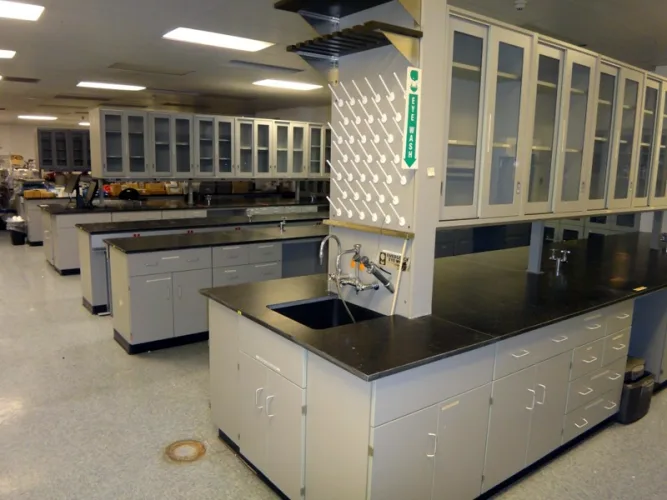 Photo #56 of SURPLUS TO ONGOING OPERATIONS OF ENDO PHARMACEUTICALS, A SPECIALTY PHARMACEUTICAL COMPANY ENGAGED IN R&D OF PRESCRIPTION DRUGS USED TO TREAT & MANAGE PAIN