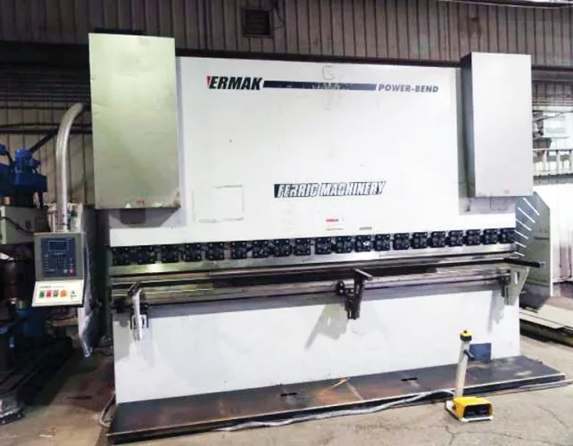 Photo #3 of DAY #1 - AS AWARDED BY ALVAREZ & MARSAL CANADA INC., COURT APPOINTED RECEIVER OF DO ALL INDUSTRIES LTD.: LATE MODEL FABRICATING EQUIPMENT, ROLLING STOCK, OVER $4 MILLION OF STEEL, MISC. RAW INVENTORY & FINISHED GOODS INVENTORY, (7) INDUSTRIAL PROPERTIES &
