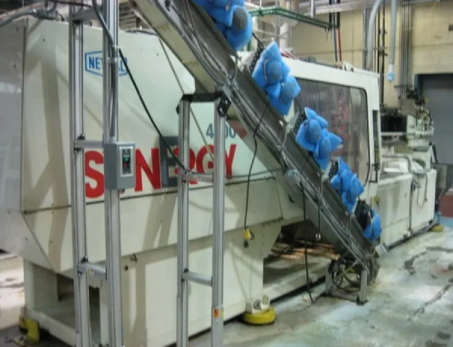 Photo #9 of SURPLUS TO THE ONGOING OPERATIONS OF CLOSURE SYSTEMS INTERNATIONAL: COMPLETE CLOSURE OF 160,000 SQ FT PRODUCTION FACILITY - (25) INJECTION MOLDING MACHINES FROM HUSKY, NISSEI, NETSTAL, FERROMATIK, CONVEYORS, METAL FABRICATING & MORE
