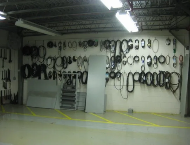 Photo #52 of SURPLUS TO THE ONGOING OPERATIONS OF CLOSURE SYSTEMS INTERNATIONAL: COMPLETE CLOSURE OF 160,000 SQ FT PRODUCTION FACILITY - (25) INJECTION MOLDING MACHINES FROM HUSKY, NISSEI, NETSTAL, FERROMATIK, CONVEYORS, METAL FABRICATING & MORE