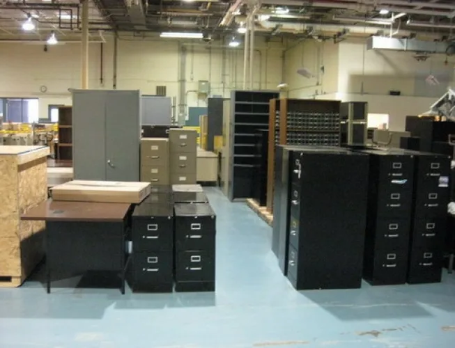 Photo #111 of SURPLUS TO THE ONGOING OPERATIONS OF CLOSURE SYSTEMS INTERNATIONAL: COMPLETE CLOSURE OF 160,000 SQ FT PRODUCTION FACILITY - (25) INJECTION MOLDING MACHINES FROM HUSKY, NISSEI, NETSTAL, FERROMATIK, CONVEYORS, METAL FABRICATING & MORE